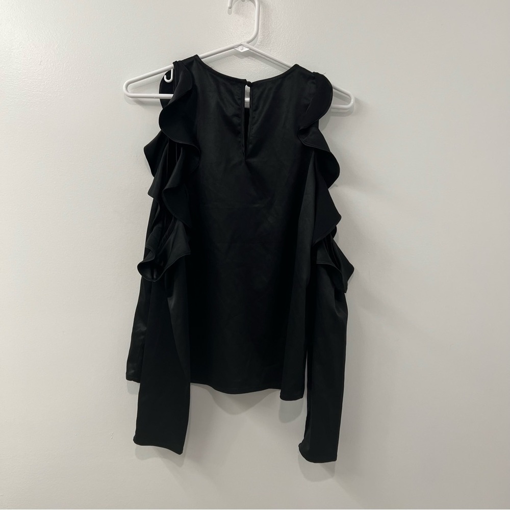 Line & Dot Blouse - Picture 4 of 7